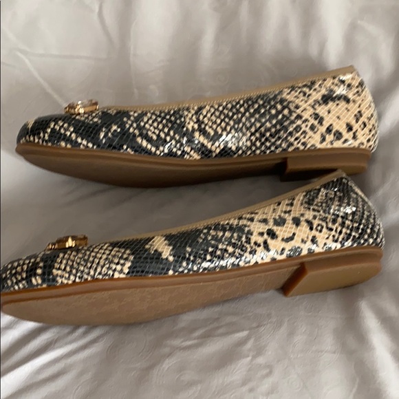 Vionic Snake Jeweled Ballet Flat NWOT 10 - Picture 4 of 7